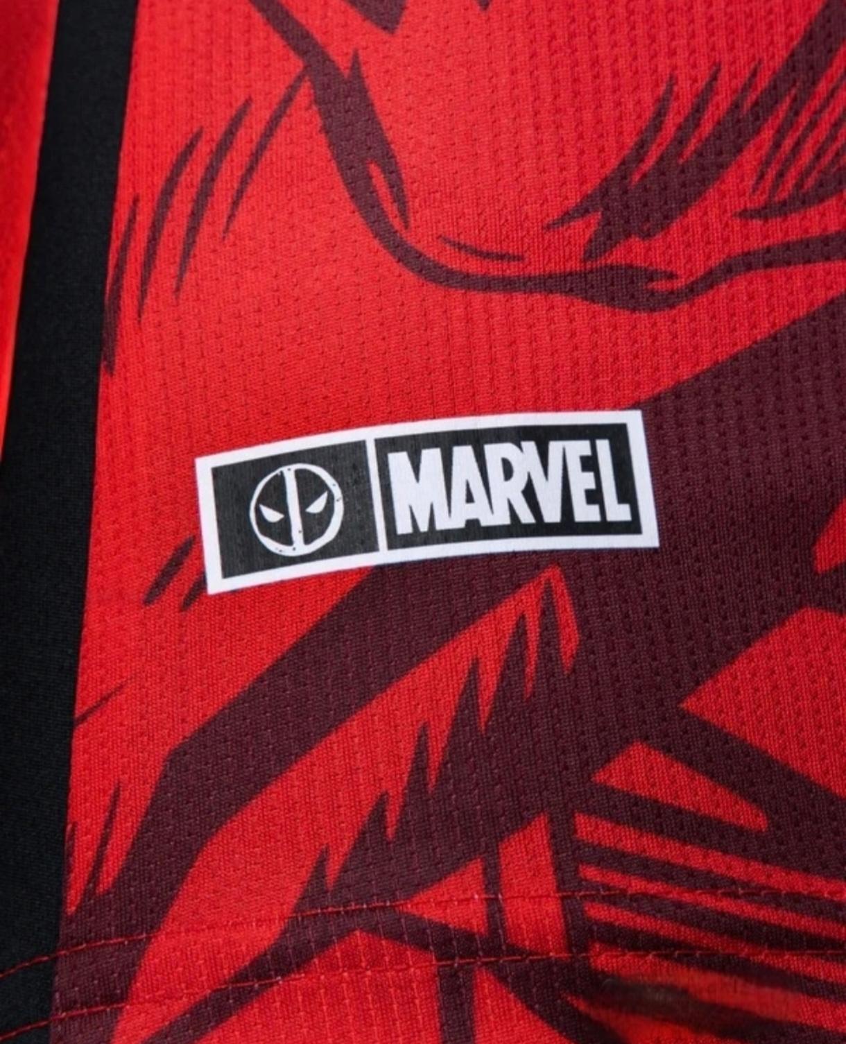 Playera Rayos Del Necaxa 2026 Deadpool, Rojo Conmemorativa