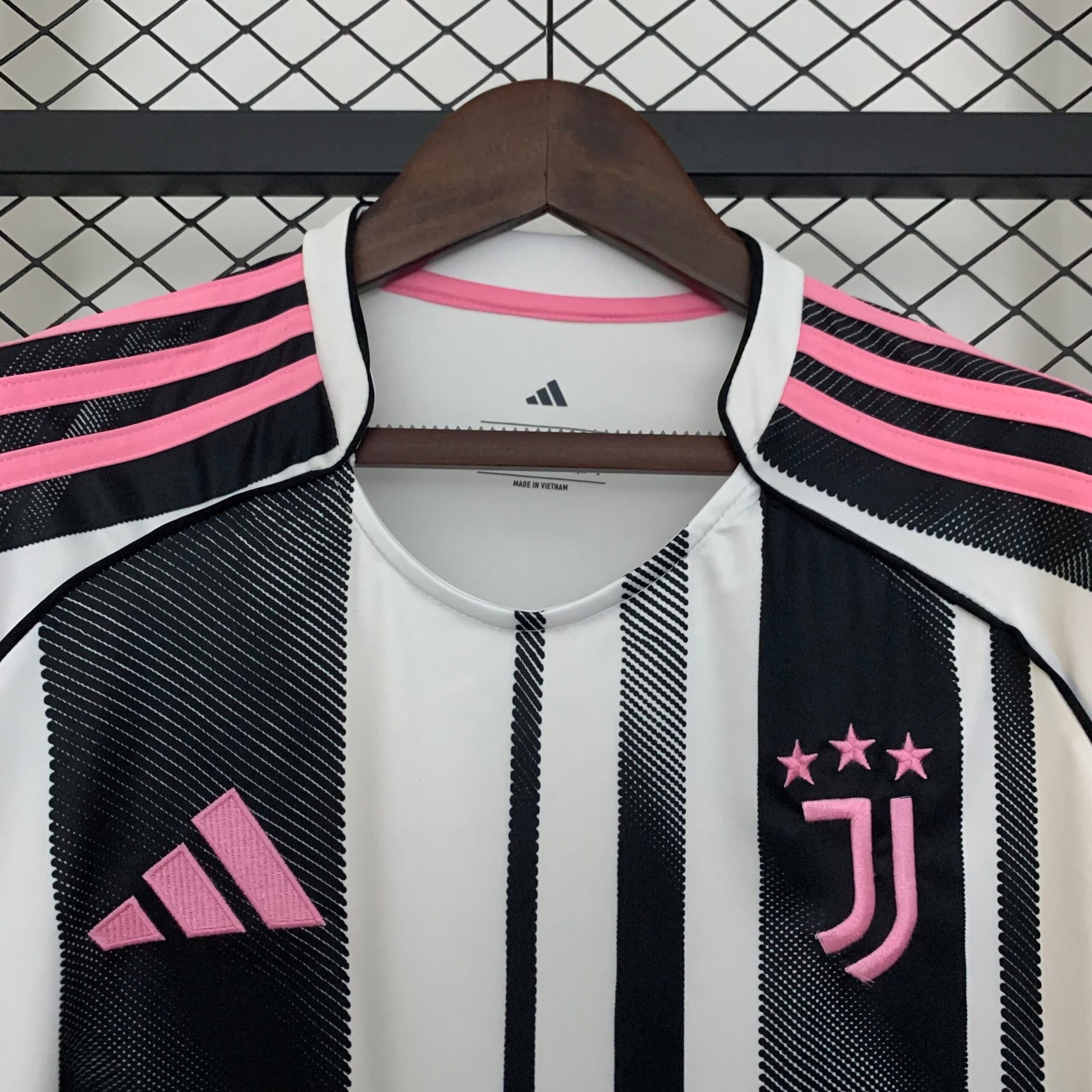 Jersey Juventus 2025/2026 Local, Fan Version