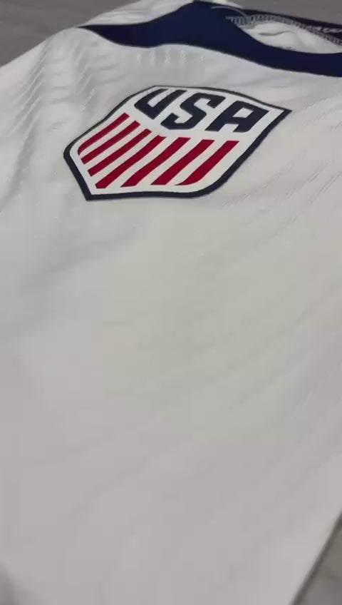 Jersey Estados Unidos Local 2022-2023, Selección de USA
